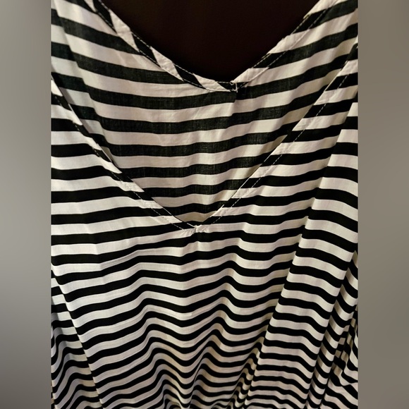 Old Navy Size XXL Low Back Striped Tank - Picture 2 of 5